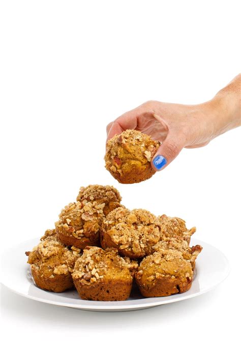healthy-pumpkin-applesauce-muffins-the-lemon-bowl image