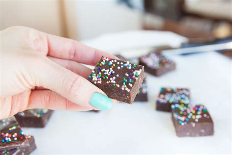 10-minute-fudge-a-dairy-free-and-gluten-free image