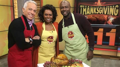 thanksgiving-911-celebrity-chefs-share-last-minute-recipes-tips image