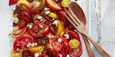 best-tomato-salad-with-bacon-vinaigrette-country image