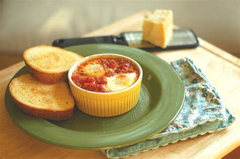 baked-eggs-in-tomato-sauce-good-thymes-and-good image