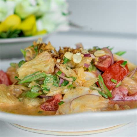 the-classic-spicy-thai-pomelo-salad-recipe-organic-facts image