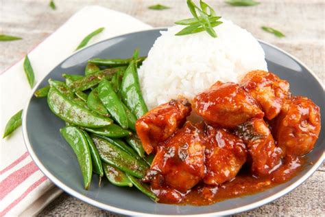 chicken-with-tiger-sauce-recipe-home-chef image