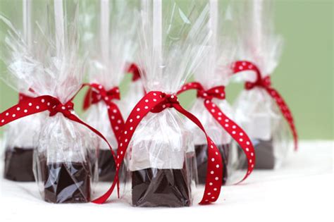 holiday-gift-idea-hot-chocolate-on-a-stick-make-and image