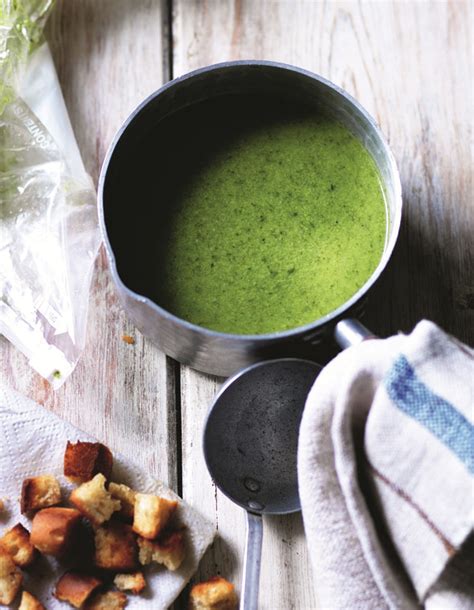 lettuce-soup-recipe-leites-culinaria image