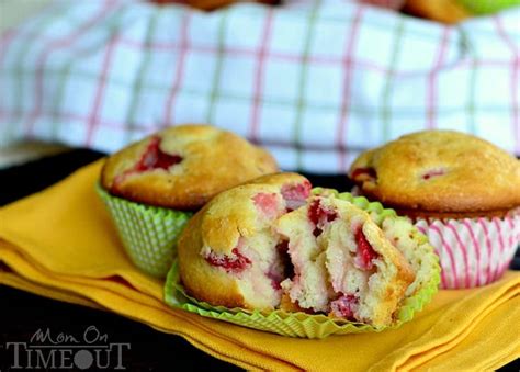 strawberry-and-cream-cheese-muffins-mom-on-timeout image
