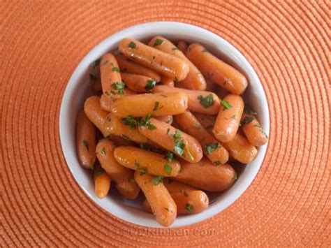 glazed-baby-carrots-with-parsley-recipe-cdkitchencom image