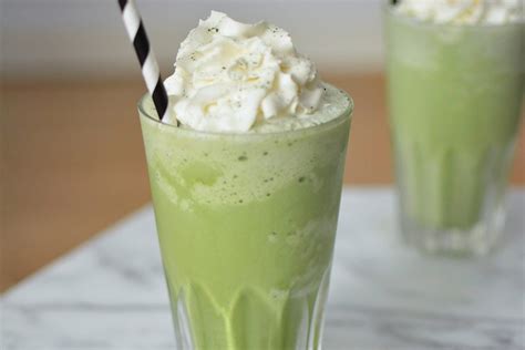 how-to-make-a-starbucks-green-tea-frappuccino-recipe-at-home image