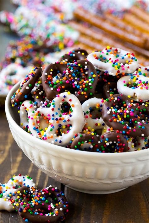 chocolate-covered-pretzels-dinner-at-the-zoo image