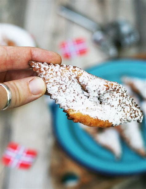 norwegian-fattigmand-cookies-recipe-cheap image