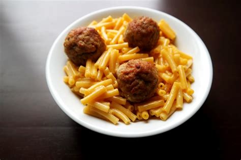 easy-meatball-mac-cheese-recipe-2-wired-2-tired image