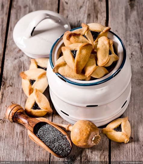 poppyseed-and-nut-filling-for-hamantaschen image