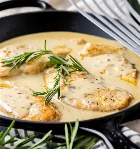 chicken-with-creamy-rosemary-sauce-basil-and-bubbly image