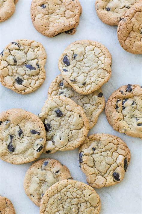 butterless-chocolate-chip-cookies-made-with-oil image
