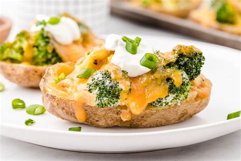 broccoli-and-cheddar-potato-skins-the-best-blog image