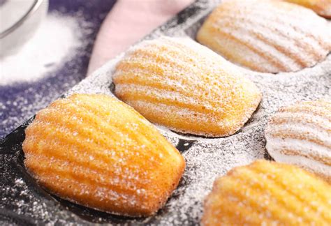 lemon-madeleines-lost-in-food image