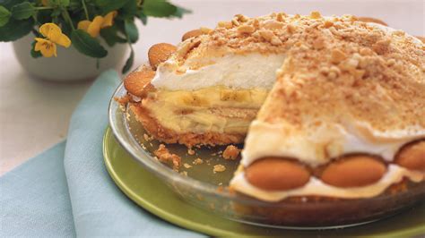 13-ways-to-enjoy-the-flavors-of-banana-pudding image