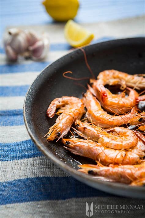 pan-fried-garlic-butter-prawns-greedy-gourmet image