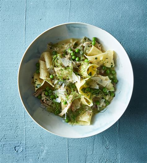 pappardelle-with-chicken-rag-fennel-and-peas-bon image
