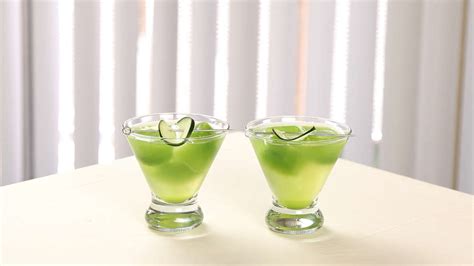 how-to-make-a-sake-vodka-martini-with-cucumber image