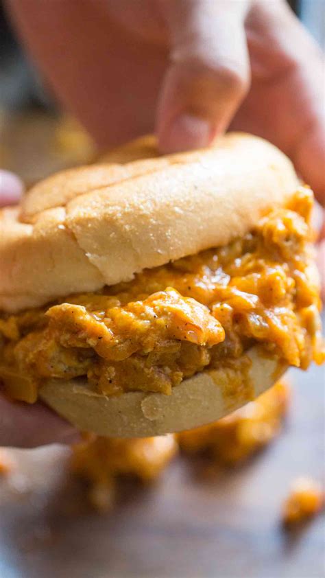 buffalo-chicken-sloppy-joes-video-30-minutes-meals image