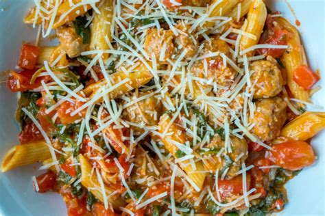 one-pot-sausage-arugula-pasta-12-tomatoes image