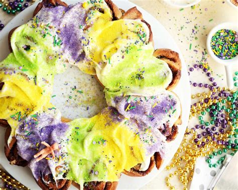 our-favorite-king-cake-recipes-for-mardi-gras-bake image