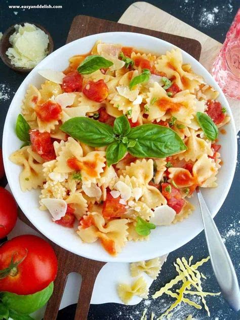 homemade-bow-tie-pasta-with-tomato-and-basil-sauce image