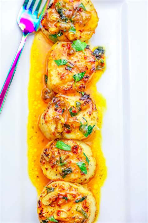 10-minute-pan-seared-thai-chili-scallops-recipe-sweet-cs-designs image