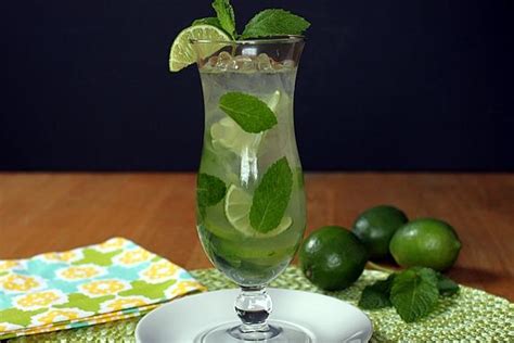 the-best-mojitos-the-yummy-life image