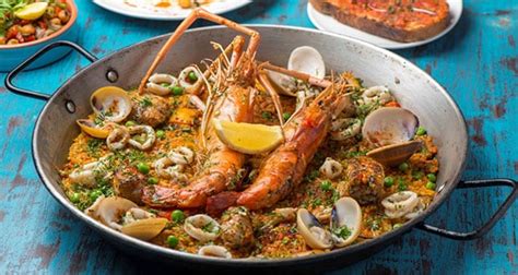 paella-de-marisco-seafood-paella-recipe-by-pallavi image