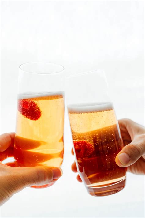 best-kir-royale-cocktail-recipe-cookie-and image