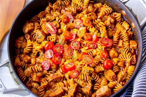 easy-one-pan-chicken-enchilada-pasta-recipe-delicious image