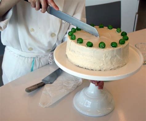 classic-cake-silver-and-white-buttercream-cake image
