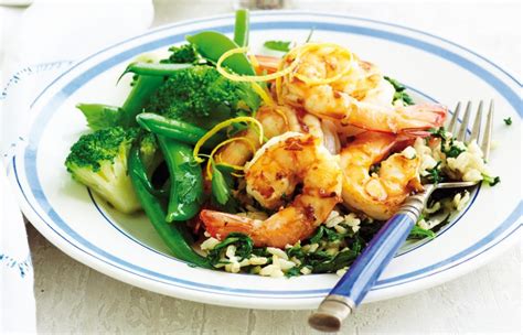 lemon-prawns-with-spinach-rice-healthy-food-guide image