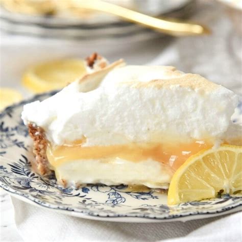 lemon-meringue-ice-cream-recipe-by-leigh-anne image