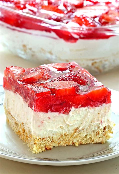 no-bake-strawberry-heaven-cake-sugar-apron image