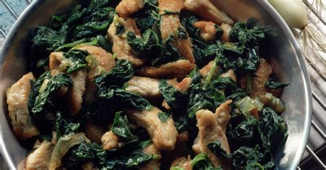 spinach-and-chicken-saute-recipe-eat-smarter-usa image