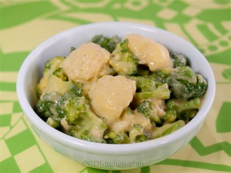 broccoli-and-cauliflower-with-cheese-sauce image