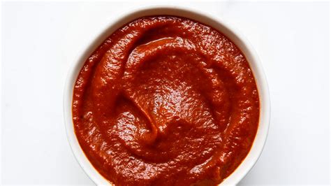 smoky-salsa-roja-recipe-bon-apptit image