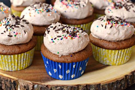 chocolate-pudding-cupcakes-recipe-shugary-sweets image