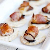bacon-wrapped-pears-with-provolone-easy-appetizer-sprinkle image