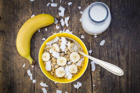 banana-and-milk-diet-livestrong image