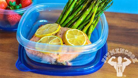 mustard-baked-salmon-with-grilled-asparagus image