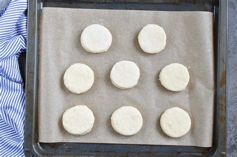 classic-scones-with-jam-clotted-cream image