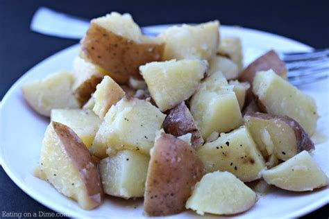 instant-pot-red-potatoes-recipe-ready-in-10-minutes image
