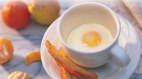 basic-microwaved-eggs-get-cracking image