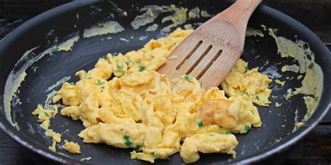 best-foods-to-add-to-scrambled-eggs-to-make-them-better image