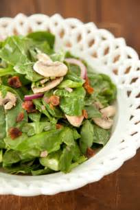 spinach-salad-with-warm-bacon-dressing-paula-deen image