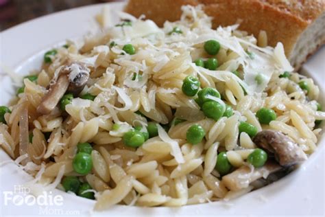 summer-orzo-with-peas-and-mushrooms-hip-foodie image
